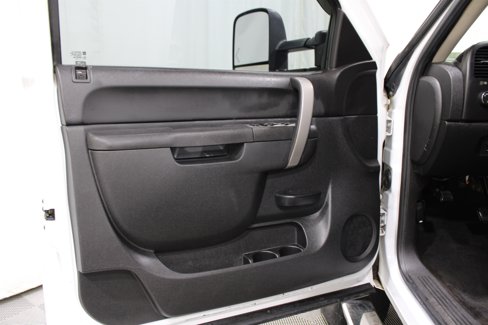 Used 2011 Chevrolet Silverado 2500 LT w/ Interior Plus Package image 5