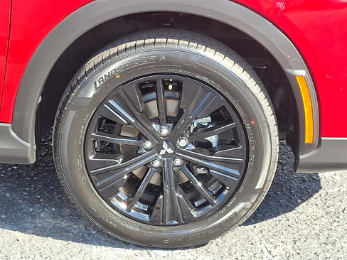 Used 2022 Mitsubishi Eclipse Cross LE image 8