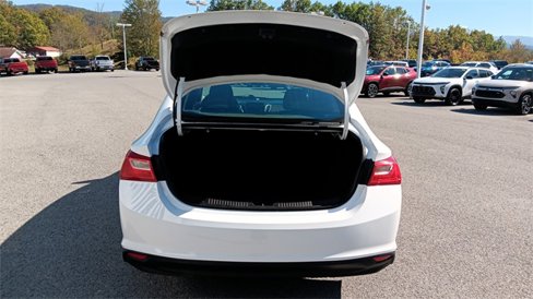 Used 2023 Chevrolet Malibu LT image 5