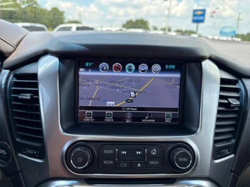 Used 2017 Chevrolet Suburban Premier image 29