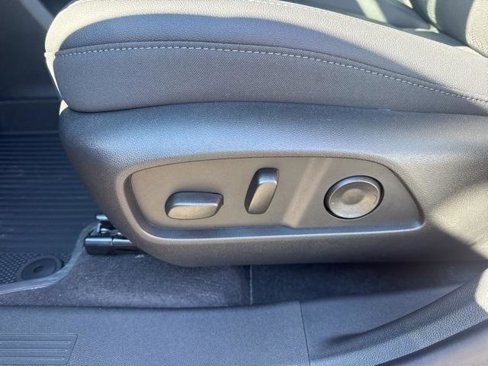 New 2026 Chevrolet Equinox LT w/ Convenience Package II image 10