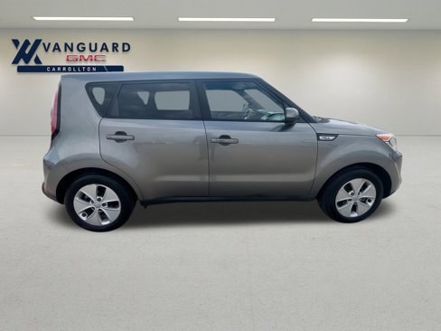 Used 2016 Kia Soul image 9