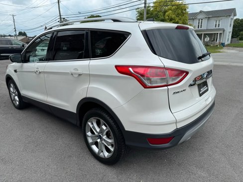 Used 2015 Ford Escape Titanium image 9