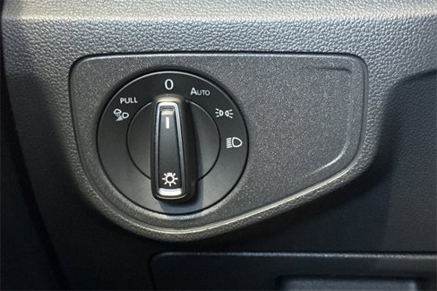 Used 2021 Volkswagen Atlas SE image 43