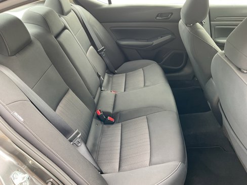Used 2024 Nissan Altima 2.5 SV image 19