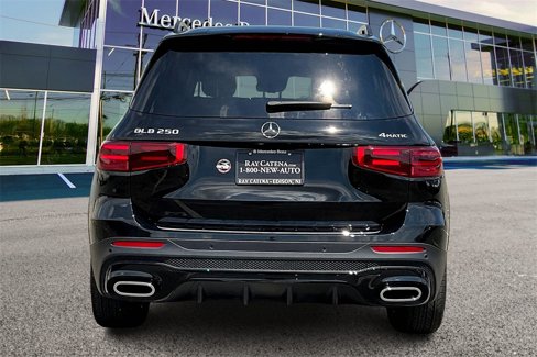 Certified 2024 Mercedes-Benz GLB 250 4MATIC image 4