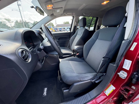 Used 2010 Jeep Compass Sport image 13