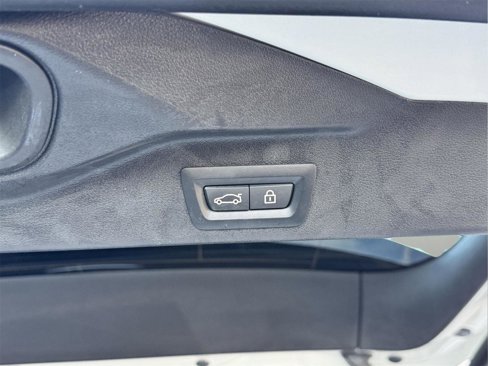 Used 2022 BMW X5 xDrive40i w/ M Sport Package image 72