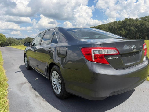 Used 2012 Toyota Camry LE image 6