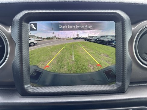 Certified 2023 Jeep Gladiator Sport image 20