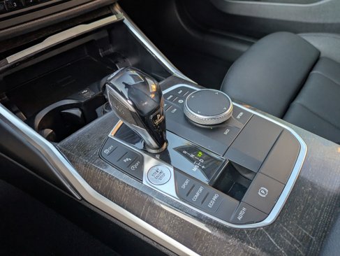 Used 2020 BMW 330i Sedan w/ Convenience Package image 15