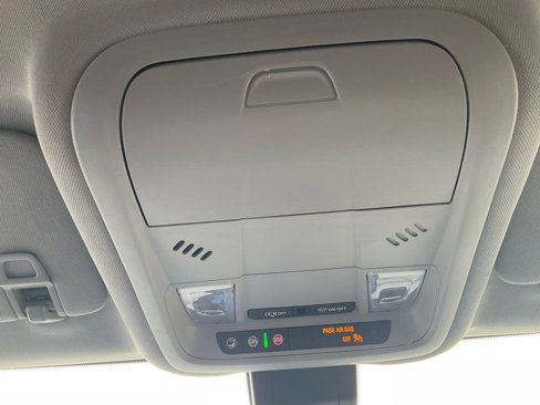 Used 2023 Chevrolet Equinox LT image 12