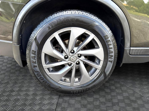 Used 2016 Nissan Rogue SL w/ SL Premium Package image 15