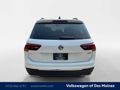 Used 2021 Volkswagen Tiguan SE image 5