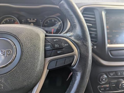 Used 2016 Jeep Cherokee 75th Anniversary image 14