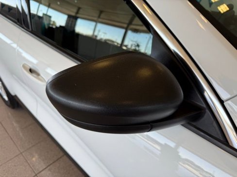 Used 2022 Ford Escape SE image 11