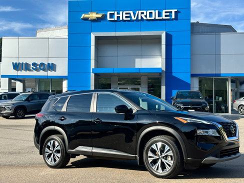 Used 2023 Nissan Rogue SV image 1
