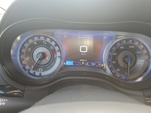 Used 2023 Chrysler 300 S image 17