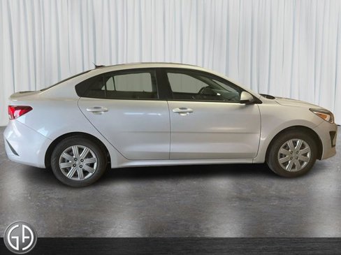 Used 2023 Kia Rio S image 4