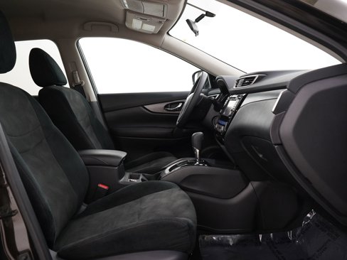 Used 2016 Nissan Rogue SV w/ SV Premium Package image 12