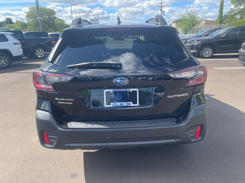 Used 2020 Subaru Outback Premium image 5