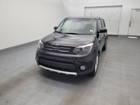 Used 2018 Kia Soul + image 15