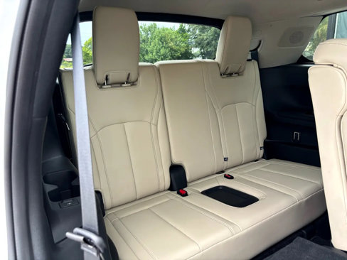 Used 2023 INFINITI QX60 Luxe w/ Cargo Package image 39