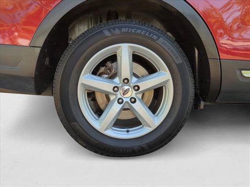 Used 2018 Ford Explorer XLT w/ Equipment Group 201A image 24