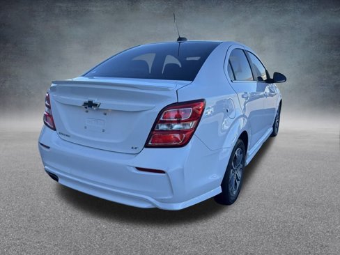 Used 2018 Chevrolet Sonic LT w/ Convenience Package image 8