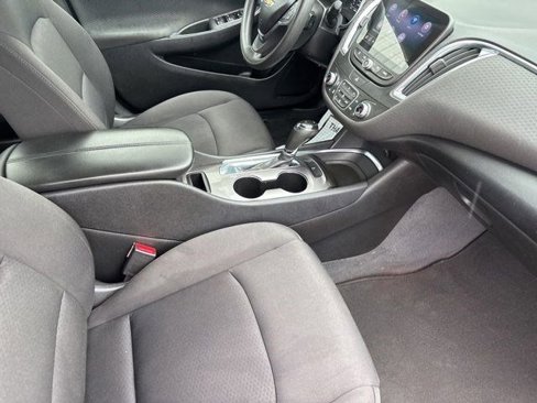 Used 2019 Chevrolet Malibu LT image 39