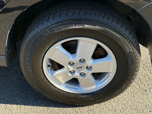 Used 2011 Ford Escape XLT image 33
