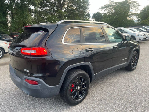 Used 2014 Jeep Cherokee Latitude w/ Cold Weather Group image 2
