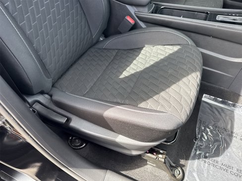Used 2021 Nissan Kicks SV image 24