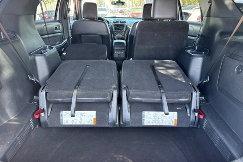 Used 2019 Ford Explorer XLT w/ Equipment Group 202A image 16