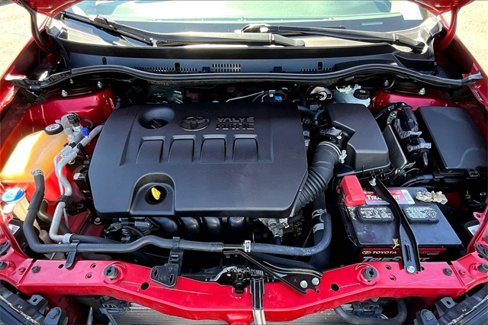 Used 2017 Toyota Corolla iM image 9