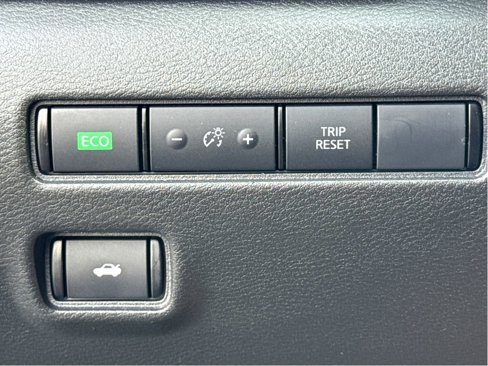 Used 2023 Nissan Sentra SV image 9