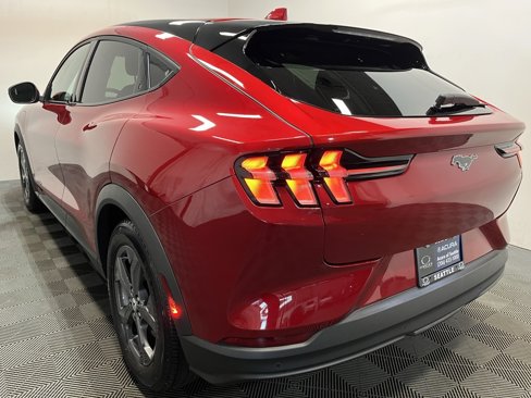Used 2021 Ford Mustang Mach-E Select image 22