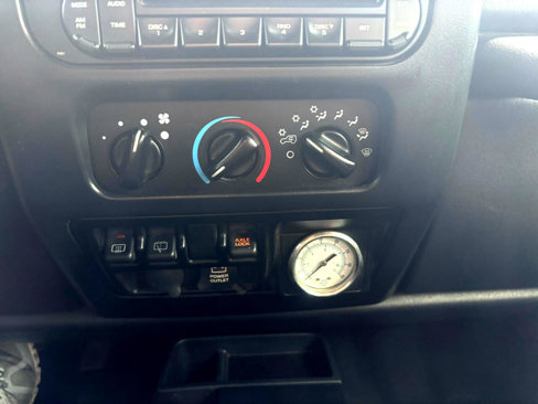 Used 2006 Jeep Wrangler Rubicon image 30