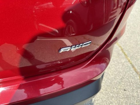 Used 2024 Ford Edge SEL image 7