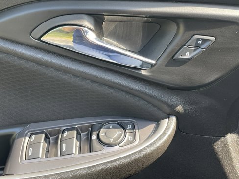 Used 2024 Chevrolet Malibu LT image 22