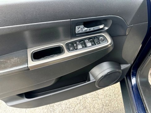 Used 2012 Jeep Liberty Limited Jet image 22