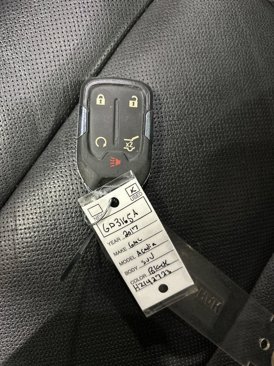 Used 2017 GMC Acadia SLT image 32