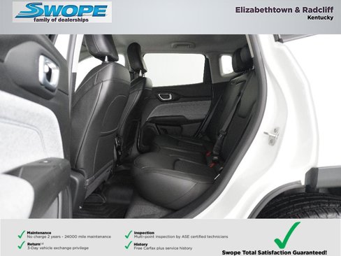 Used 2022 Jeep Compass Latitude image 12