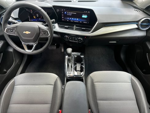 Used 2024 Chevrolet Trax LT w/ Driver Confidence Package image 14