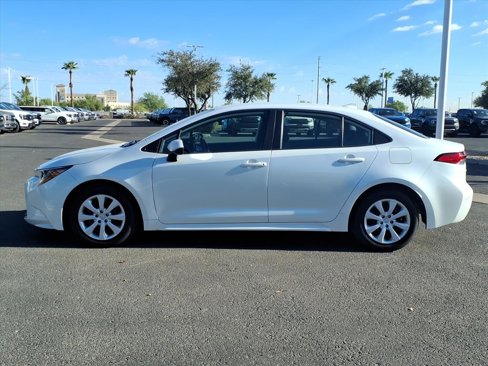 Used 2024 Toyota Corolla LE image 2