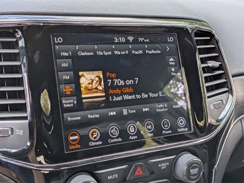 Certified 2020 Jeep Grand Cherokee Limited image 17