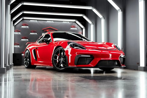 Used 2020 Porsche 718 Cayman GT4 image 1