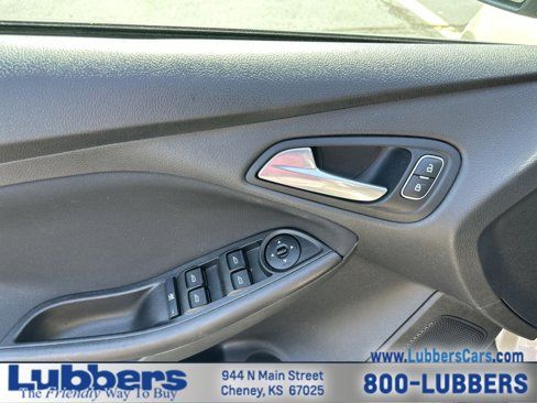Used 2018 Ford Focus SE image 12