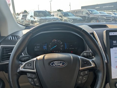 Used 2023 Ford Edge Titanium image 23