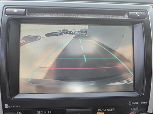 Used 2014 Toyota Camry XLE image 18